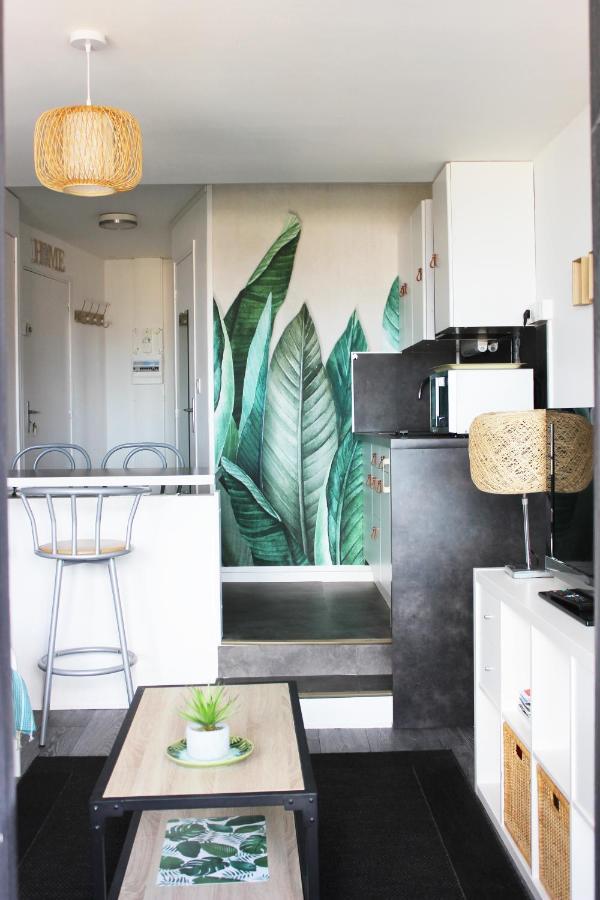 Les Palmes Port Apartment